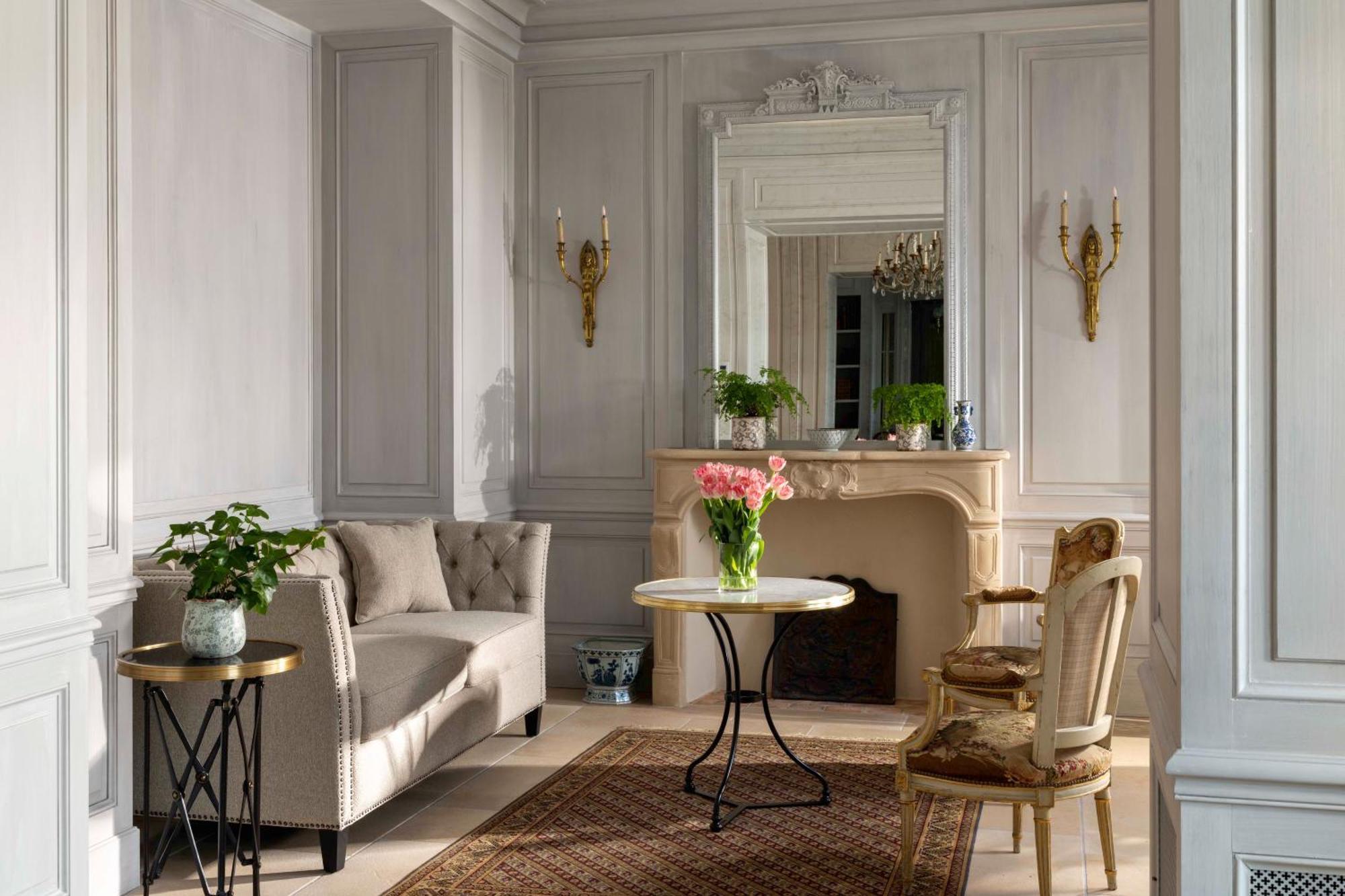 Hotel Du Quai Voltaire Paris Exteriör bild