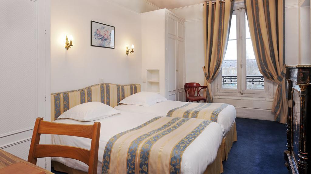 Hotel Du Quai Voltaire Paris Exteriör bild